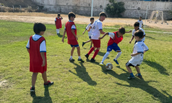 Milas'ta Yaz Futbol Okulu ve Salon Futbolu Antrenmanları Hızla Devam Ediyor