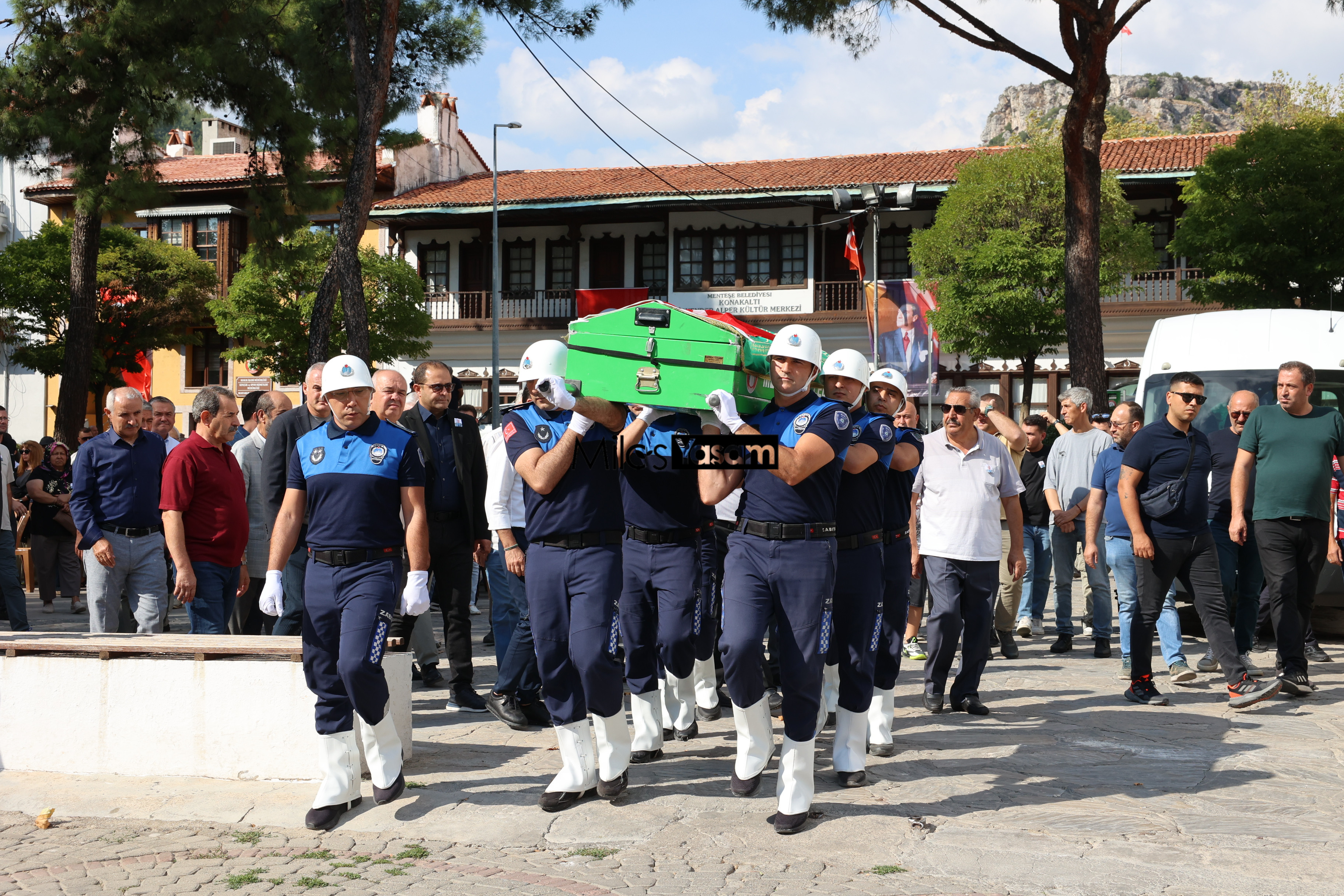 Büyükşehir Zabıta Daire Başkanı Son Yolculuğuna Uğurlandı (13)